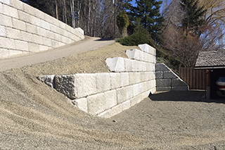 large highway bock driveway wall